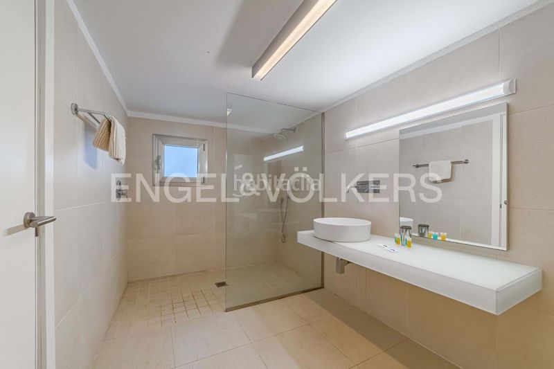 Foto 316aad21-12d0-44b9-917b-7a38500a220f. Casa amb piscina a Torviscas Centro y Alto Adeje