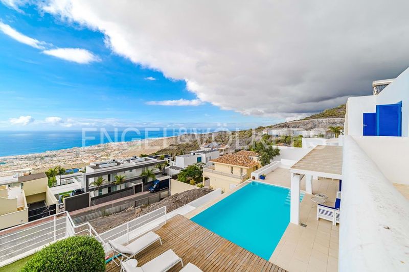 Foto 67b25398-5772-4507-841e-60679fb1bc53. Casa amb piscina a Torviscas Centro y Alto Adeje