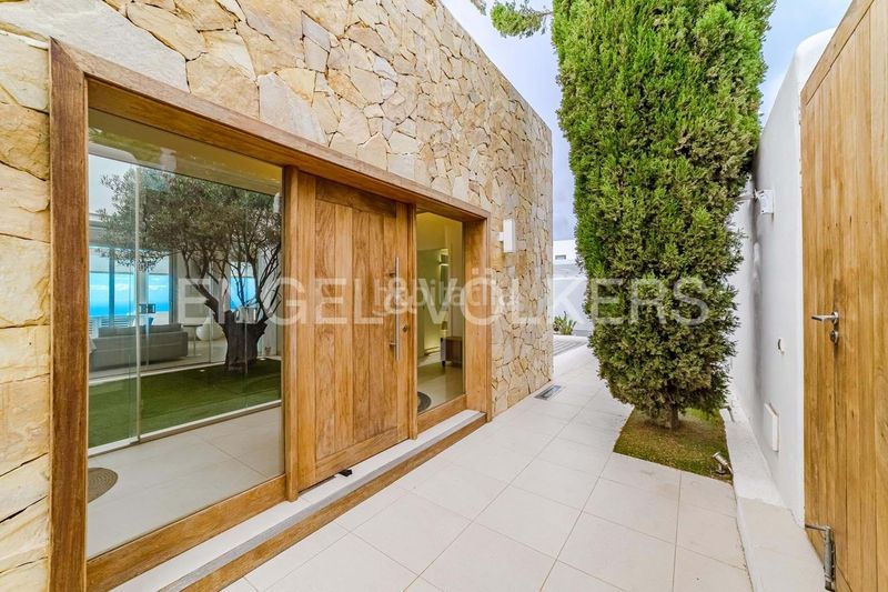 Foto 8b93fe1b-bf7c-490b-b4b5-dd3ecf352d19. Casa amb piscina a Torviscas Centro y Alto Adeje