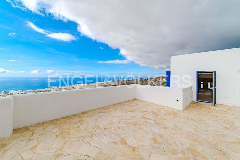 Foto d964c66f-c87c-4c8f-bf3e-697d468aa7c3. Casa amb piscina a Torviscas Centro y Alto Adeje