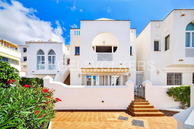 Foto 196a1137-f3d5-40be-ab95-3acda5c19eed. Casa amb piscina a Callao Salvaje - Playa Paraíso Adeje