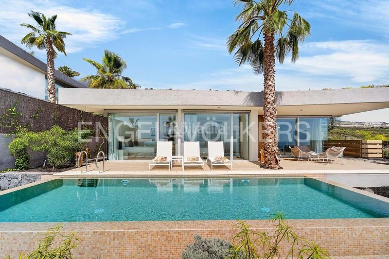 Foto fbe1df9e-1b93-4e22-8ee4-21823556a807. Casa amb aparcament piscina a Abama Guía de Isora
