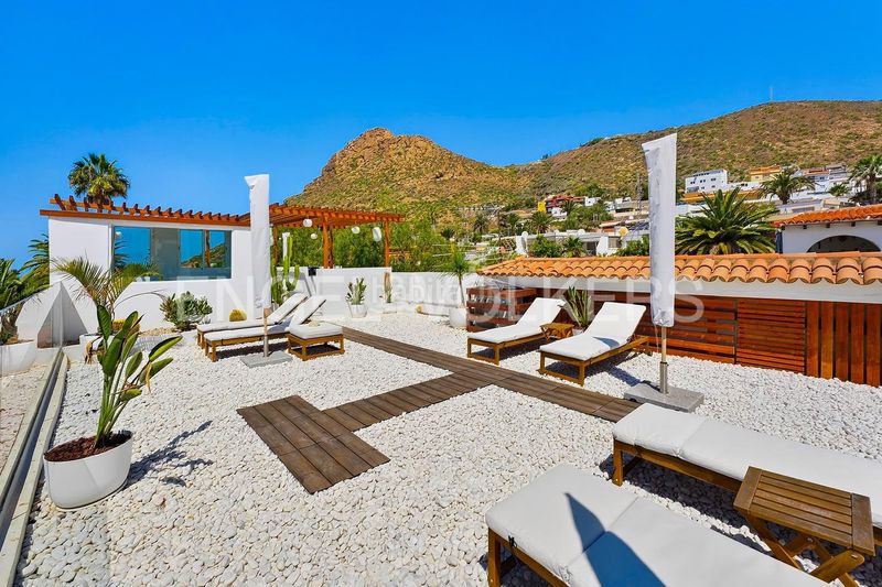 Foto bd1017b0-38a7-4ca9-80ce-46a03b49f231. Casa amb piscina a Valle San Lorenzo Arona