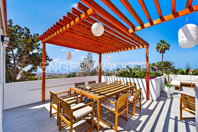 Foto e060dafd-9fc2-4196-8dd5-8eabbb1fa928. Casa amb piscina a Valle San Lorenzo Arona