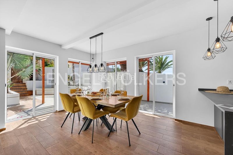 Foto e8be28cc-1e93-4654-bb5d-3285fce7d73a. Casa amb piscina a Valle San Lorenzo Arona