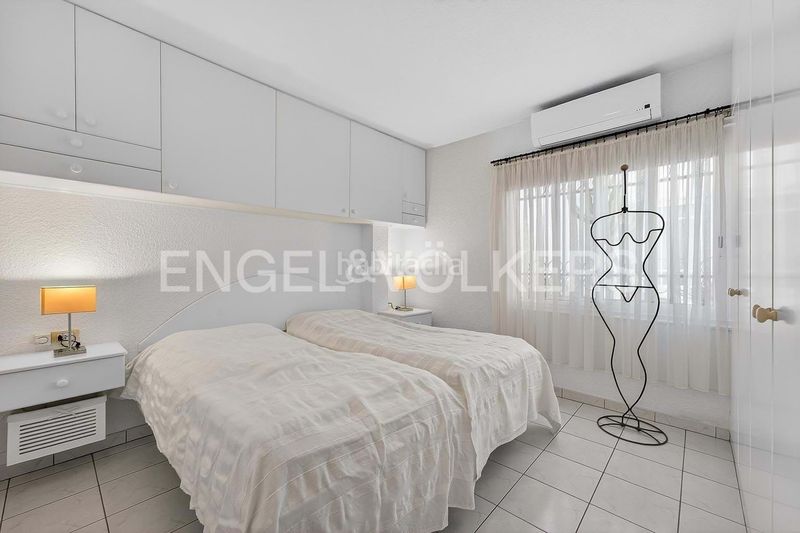 Foto be9994b2-3912-4cde-af7d-73cad6b26464. Pis amb piscina a San Eugenio Bajo Adeje