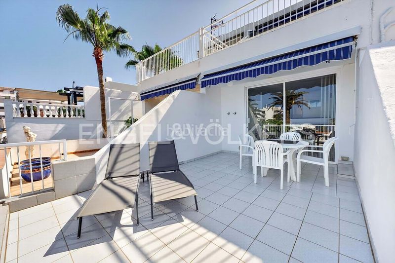 Foto f36da275-5642-4a82-b33e-f63f2f791470. Pis amb piscina a San Eugenio Bajo Adeje