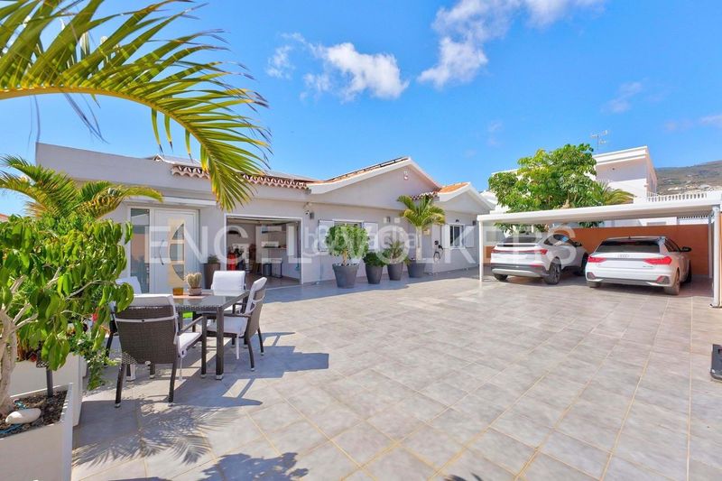 Foto 68606d08-f2ef-4390-b315-a51c79a2f9c3. Casa en Callao Salvaje - Playa Paraíso Adeje