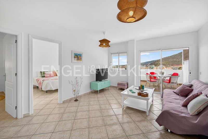 Foto a1778119-2215-43ed-9791-fe29b60c83cd. Pis amb piscina a Playa Fañabé Alto Adeje