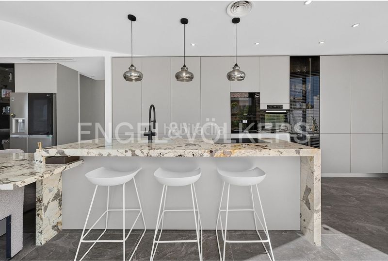Foto 48a833a2-98c0-4afa-b4b9-7a9fa097887e. Casa amb aparcament piscina a Torviscas Centro y Alto Adeje