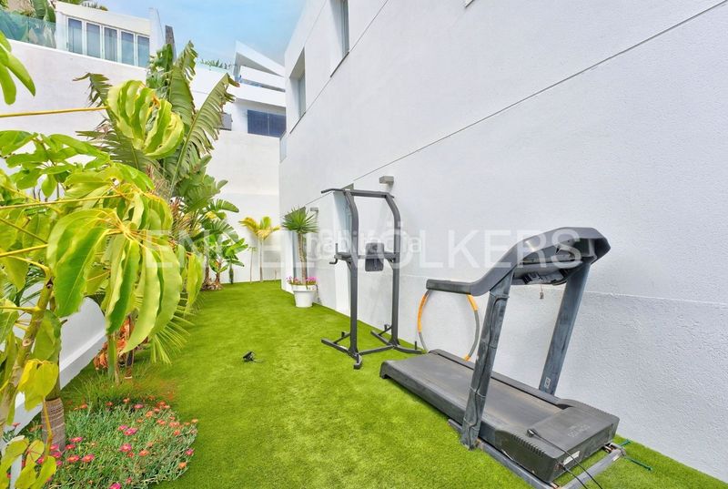 Foto 5a47a8e5-ec3c-4324-b10a-77ee1f074991. Casa amb aparcament piscina a Torviscas Centro y Alto Adeje