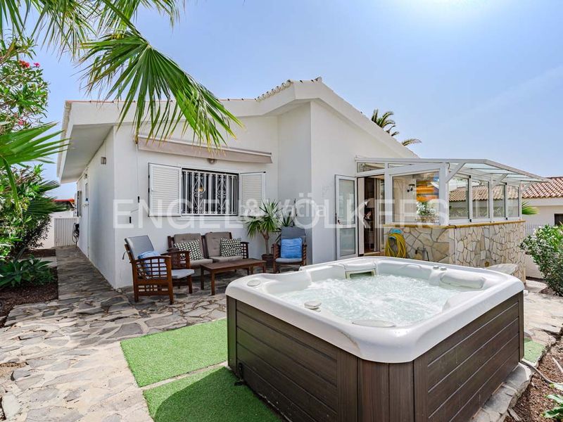 Foto ba52be12-1704-4d48-85dd-8707ec854257. Casa en San Eugenio Alto Adeje