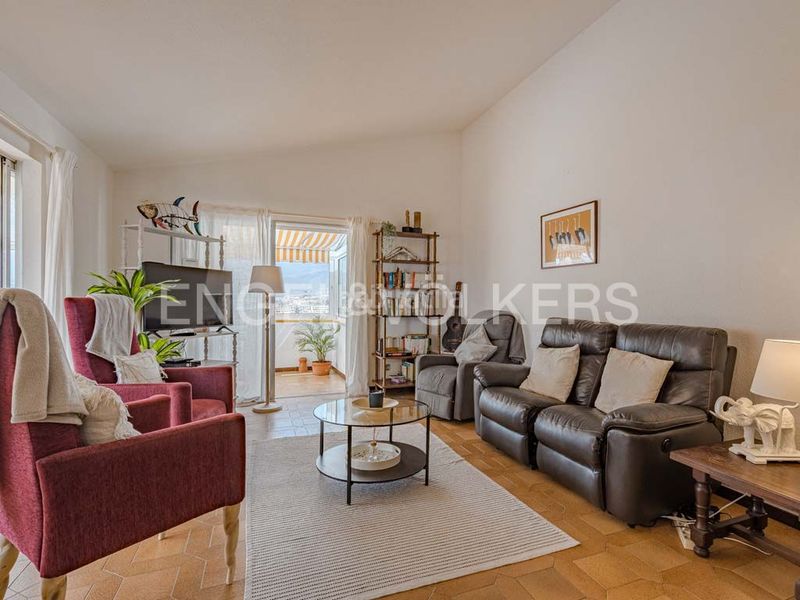 Foto d4db7dfc-5ac2-49d3-ade5-547289059b98. Casa en San Eugenio Alto Adeje