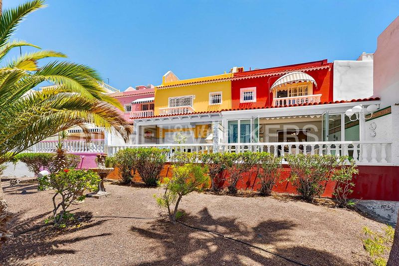Foto d9d5ae6f-a0ac-4db8-aae8-9cef24948b25. Casa a La Caleta Adeje