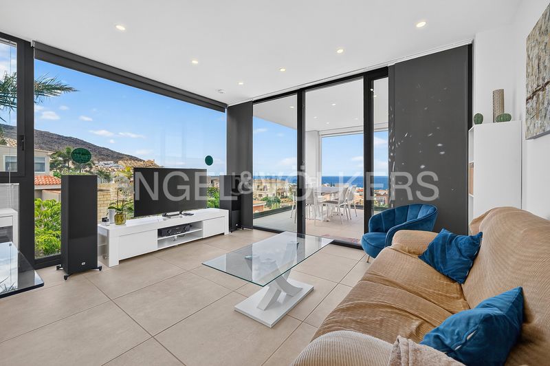 Foto d022d9bb-b6e4-4923-903e-ed66ac28eea8. Haus mit pool in Playa Fañabé Alto Adeje