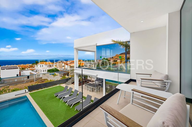 Foto d1d3b325-d01e-4444-9dd3-2038f18ddc20. Haus mit pool in Playa Fañabé Alto Adeje