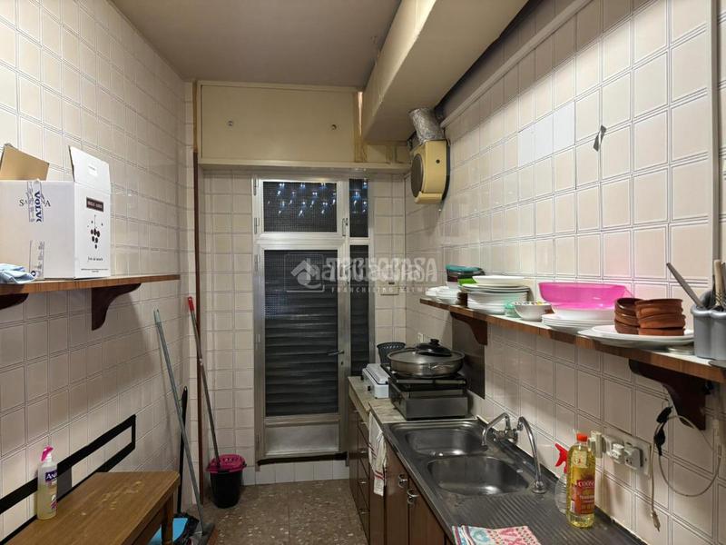 Foto da2e9899-10f5-4f3f-9588-1c683ee730f1. Local comercial  en venta en Barrio Alto - San Félix Almería