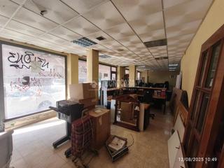 Local Comercial  Calle redonda. Local comercial en venta en almera