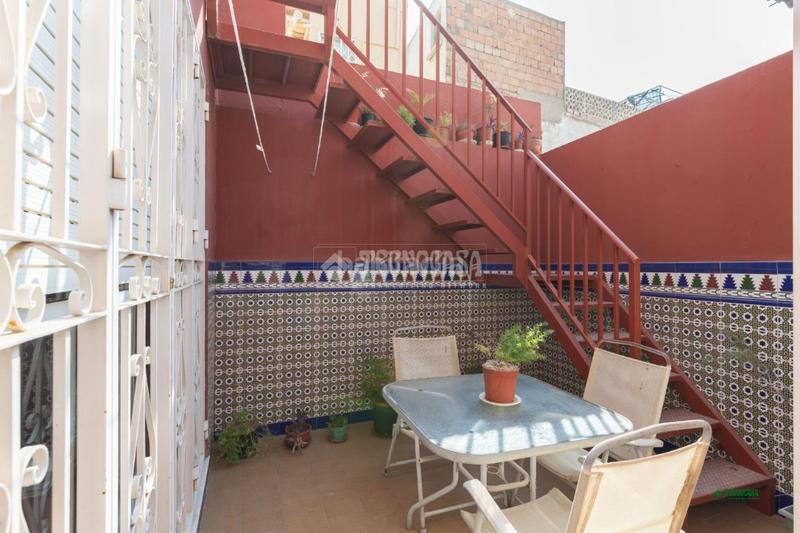 Foto 55b727f2-ef55-4ccf-a087-a651ae6a3cd0. Maison dans San Luis Almería