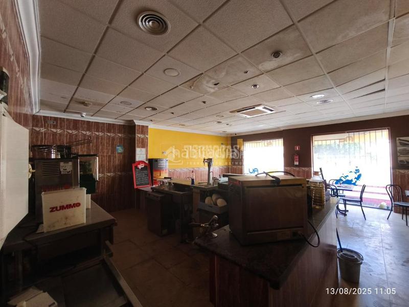 Foto 192ff163-83f5-4280-a847-e6005c5c0a44. Local comercial  en venta en Piedras Redondas - Torrecárdenas Almería