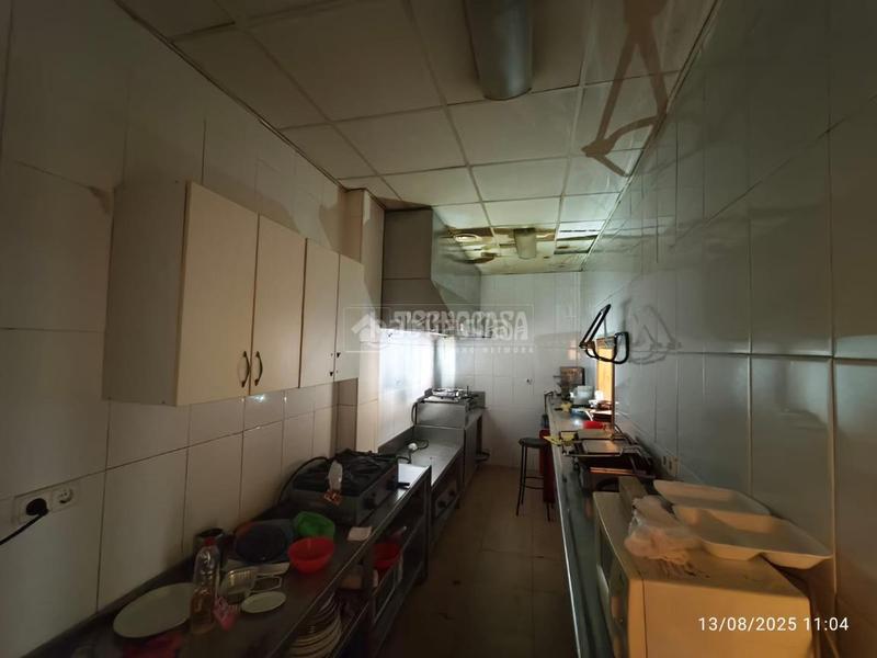Foto e178b757-75d5-4710-aaab-7c74ecfc7783. Local comercial  en venta en Piedras Redondas - Torrecárdenas Almería