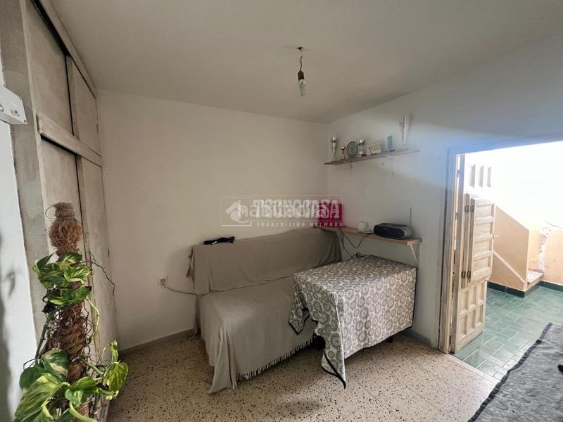 Foto 00ddfe90-d5c7-4167-b8b2-938a029a1d9a. Casa aparellada a Piedras Redondas - Torrecárdenas Almería