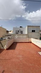 Casa bifamiliare in San Luis. Casa en venta en almería
