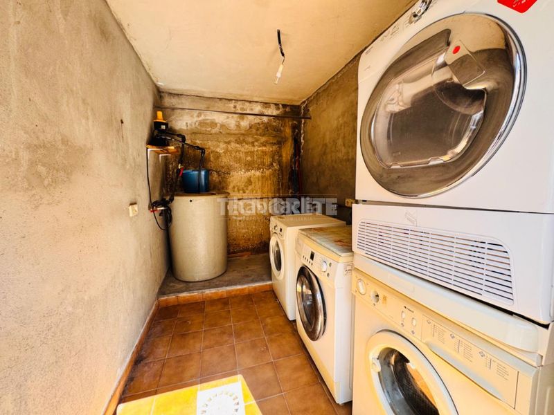 Foto 434e9556-0257-42d5-8546-ef7c82b3efbb. Casa aparellada amb calefacció a Navalucillos (Los)