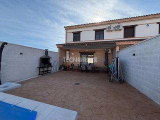 Casa pareada en Alcaudete de la Jara. Casa en venta en alcaudete de la jara