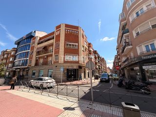 Pis a Centro-Corte Inglés. Piso en venta en talavera de la reina