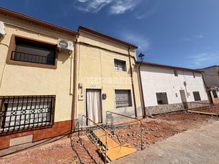Casa aparellada  Plaza de san roque. Casa en venta en calera y chozas