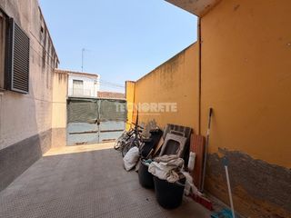 Casa aparellada a Calera y Chozas. Casa en venta en calera y chozas