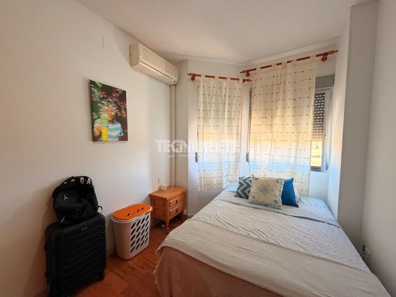 Foto 2ea30cf2-8721-41a1-8cfe-afdb0325ab14. Casa aparellada a Oropesa