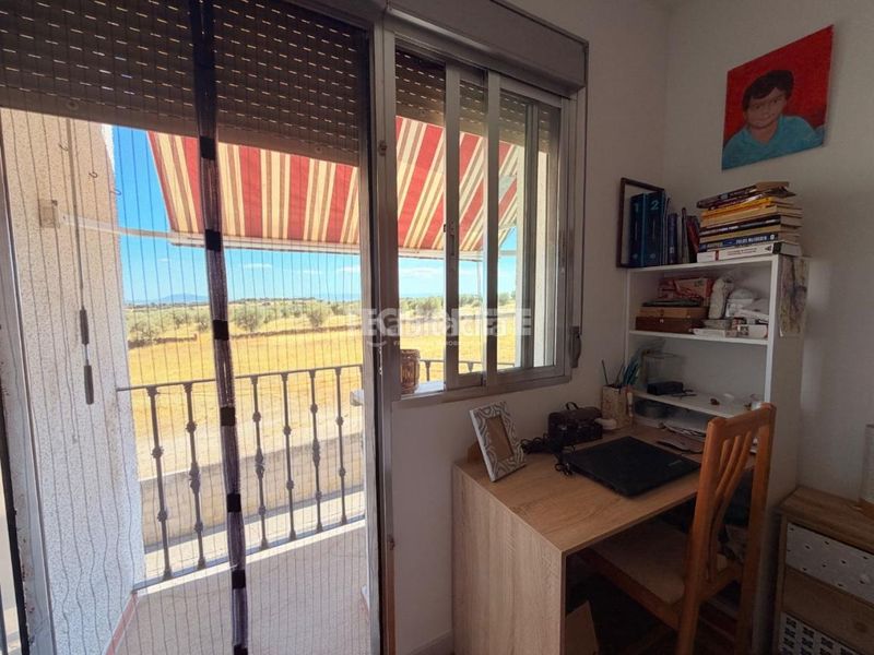 Foto 35accf18-95fa-46b8-a287-7da481f24063. Casa aparellada a Oropesa