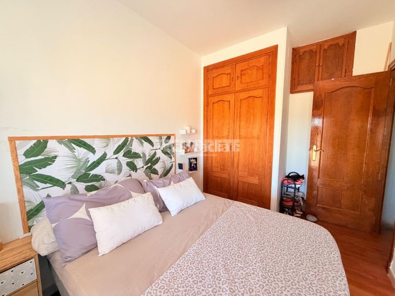 Foto b4c012b3-1897-49df-9272-ec73c0143c9c. Casa aparellada a Oropesa