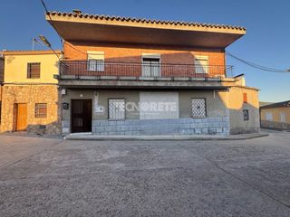 Casa aparellada a Sotillo de las Palomas