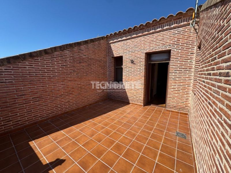Foto 72430f7d-abc3-48a0-adcf-d78fea84d45a. Casa amb calefacció aparcament piscina a Cebolla
