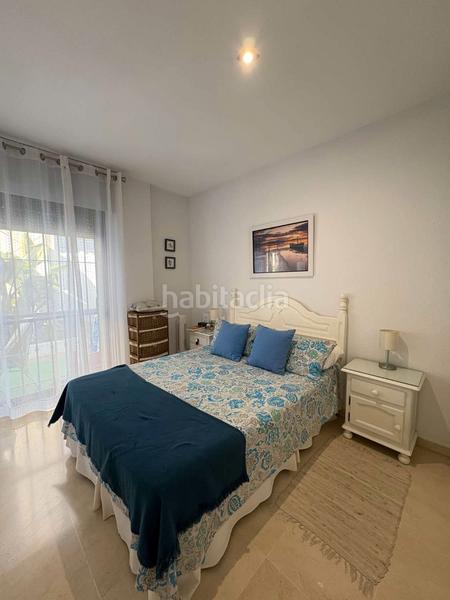 Foto b907571a-785b-4eec-bcb1-40d1a9f5c5b4. Apartament amb calefacció a Puerto de la Duquesa Manilva