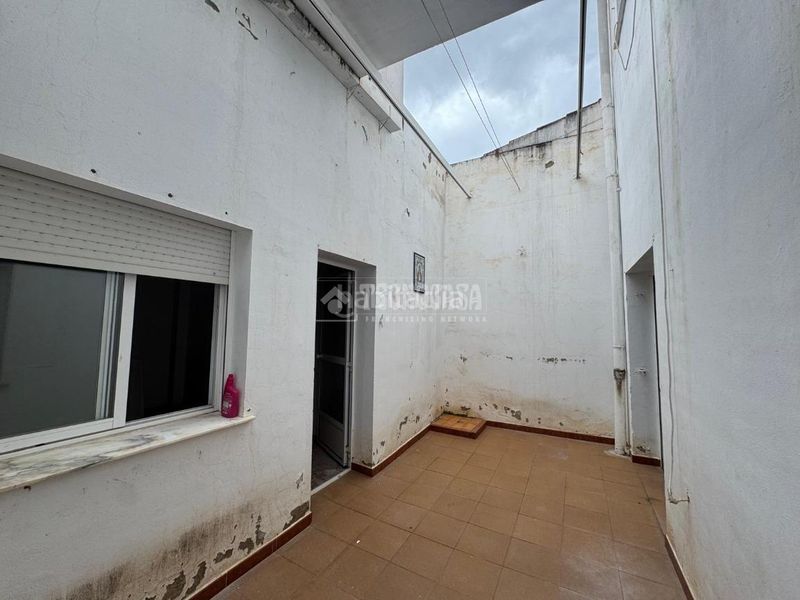 Foto 4443e952-f862-4659-ab07-3b3f03cdca3a. Casa aparellada amb aparcament a Almendralejo
