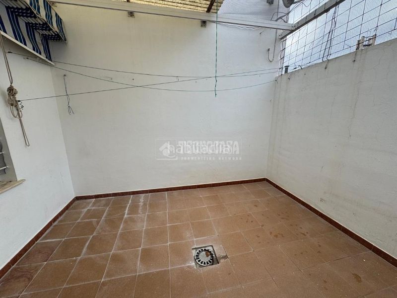 Foto ccd53b19-60a0-42aa-b1ee-a6c667ff0258. Casa aparellada amb aparcament a Almendralejo