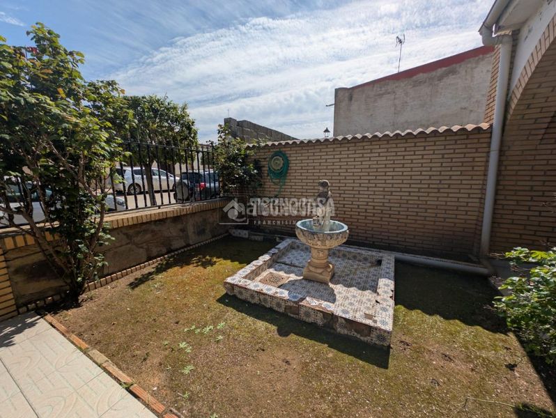 Foto 8844b99c-f612-4a01-924b-7ddf1e529aa9. Casa aparellada amb calefacció aparcament a Palomas