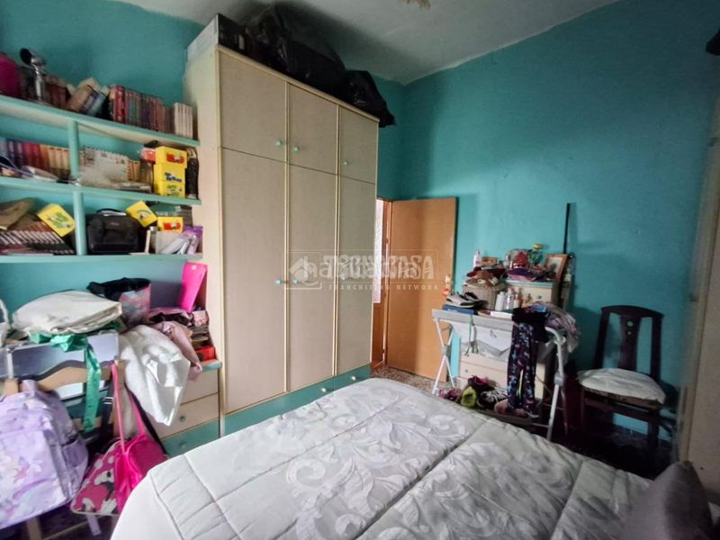 Foto f250faf0-15dd-408d-a9ed-7266c92bb26d. Casa aparellada a Carolina (La)