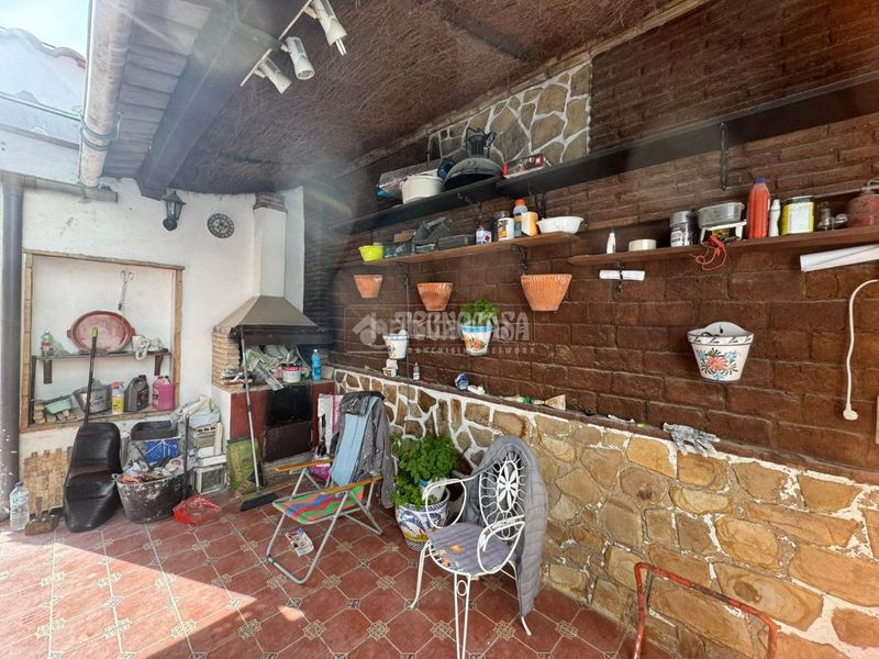 Foto 6f9b8a44-7228-47f9-8139-0c8e6042e343. Casa amb aparcament a Almendralejo