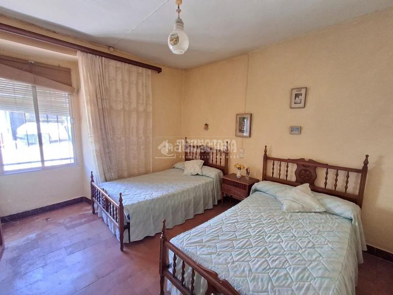 Foto 9c226c8a-44bb-4548-a523-3c6ffb93f74d. Casa pareada casa en venta en Vilches