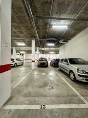 Aparcament cotxe a Valdepasillas - La Paz - Huerta Rosales. Boxplaza de garaje en venta en almendralejo