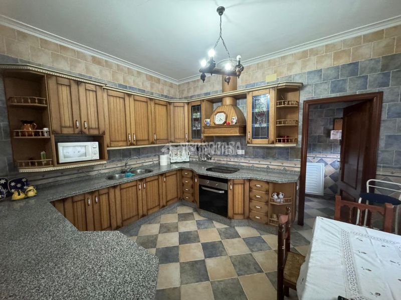 Foto 05b7f5be-e3da-4924-937e-a59934c0ed80. Masia a Almendralejo