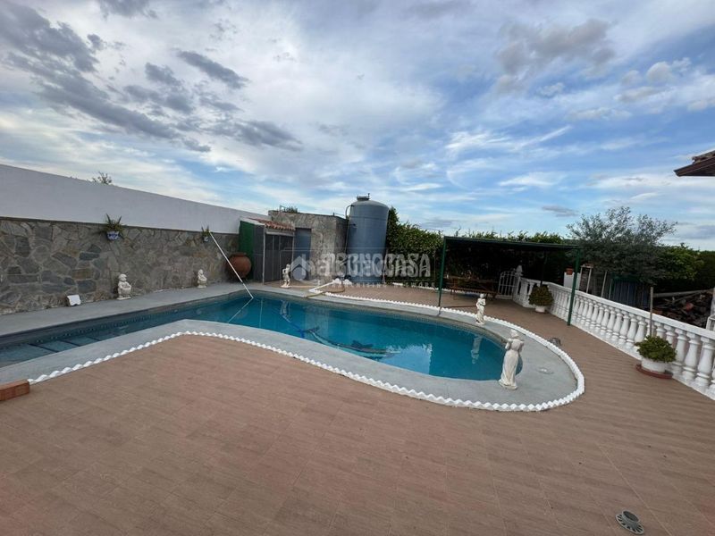 Foto 2d491643-0143-4a6f-94ca-22b6eae51667. Masia a Almendralejo