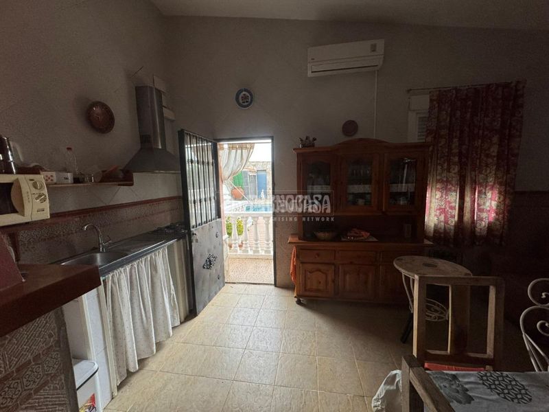 Foto cadb5a4b-0f13-4fc0-a982-79889d9da7c4. Masia a Almendralejo