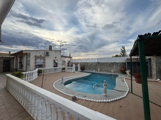 Masia a Almendralejo. Casa rural en venta en almendralejo