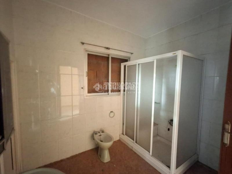 Foto 0991c914-62ee-4b95-b6e9-12eb8bcd6e96. Casa pareada casa en venta en la carolina en Carolina (La)